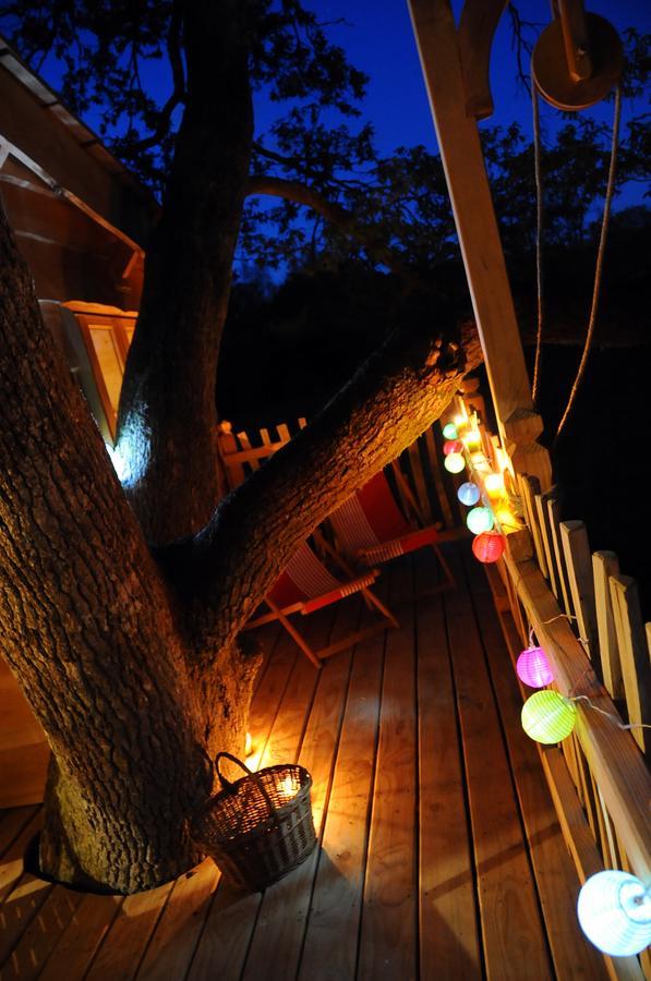 La Cabane Du Vieux Chene Susmiou Esterno foto